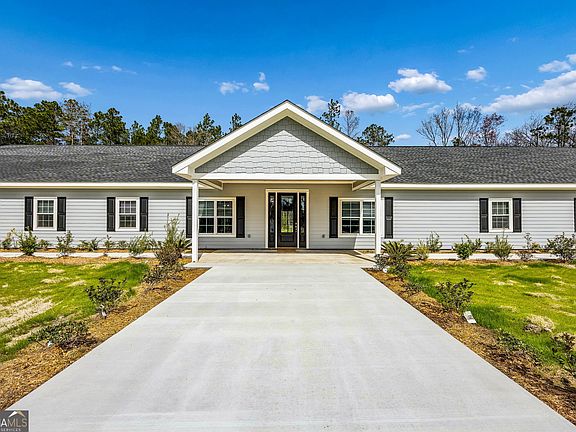 2nd image of 336 Woodland Way