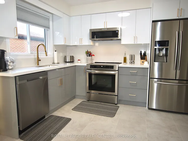 540 Cavell Dr — Photo 8