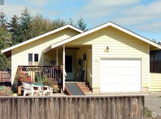 1839 W 13th St, Port Angeles, WA