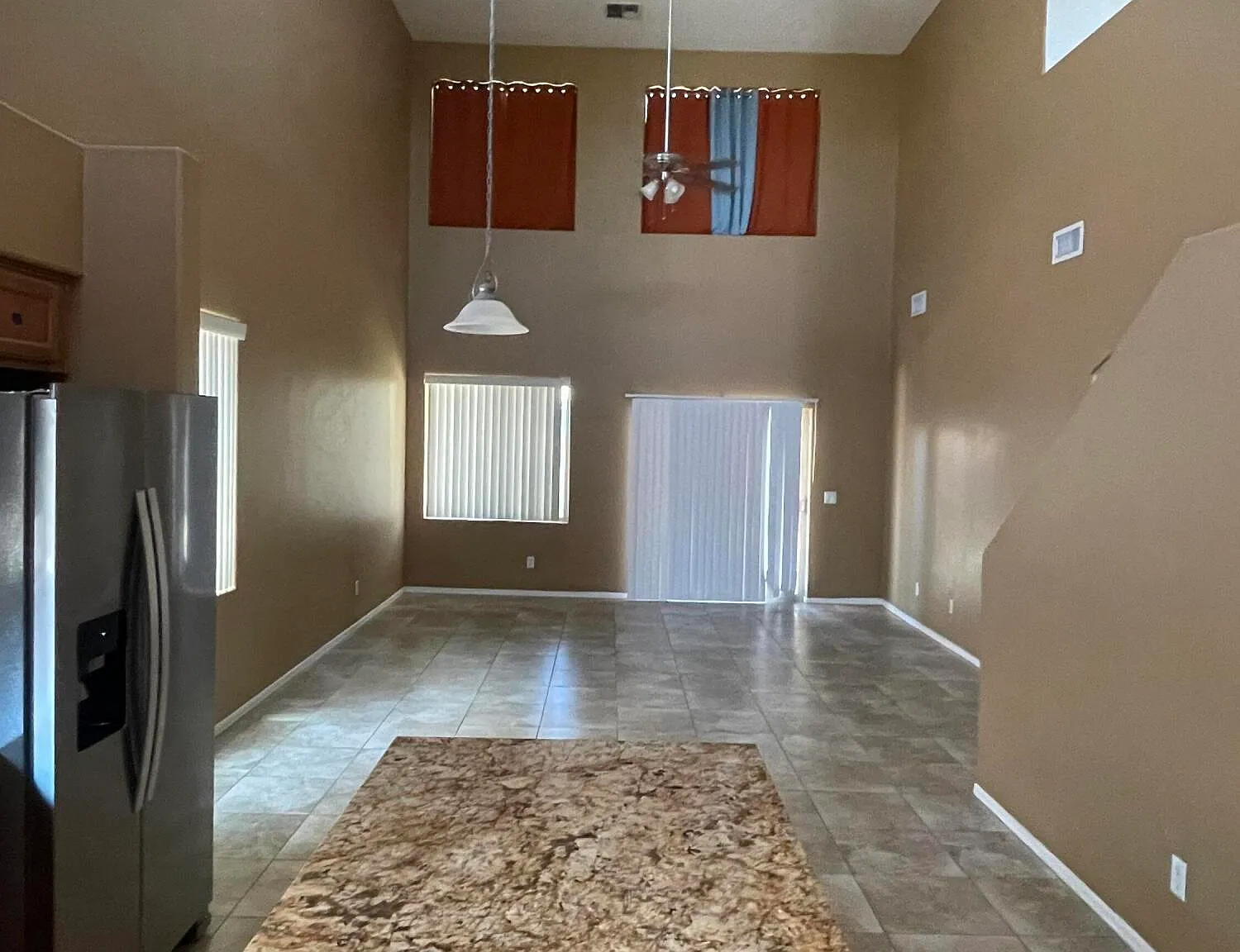 4 bed, 2.5 bath, 2540 sqft, $2,495 — Photo 3