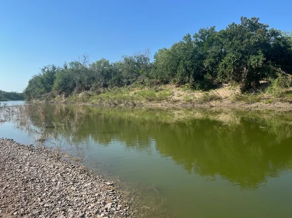 23101 Private Road 4801, Paint Rock, TX 76866