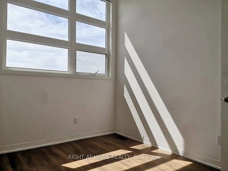 159 Markland St — Photo 9