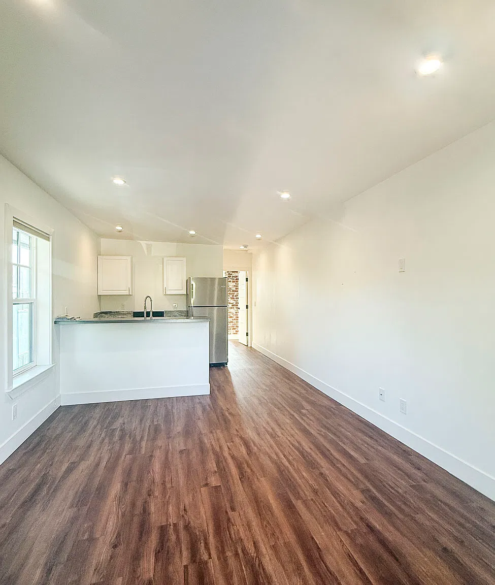 780 Forest St — Photo 3