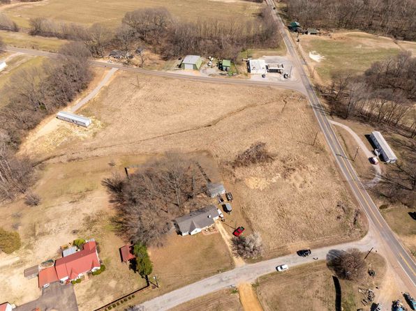 12 Luckett Three Points Rd, Henning, TN 38041