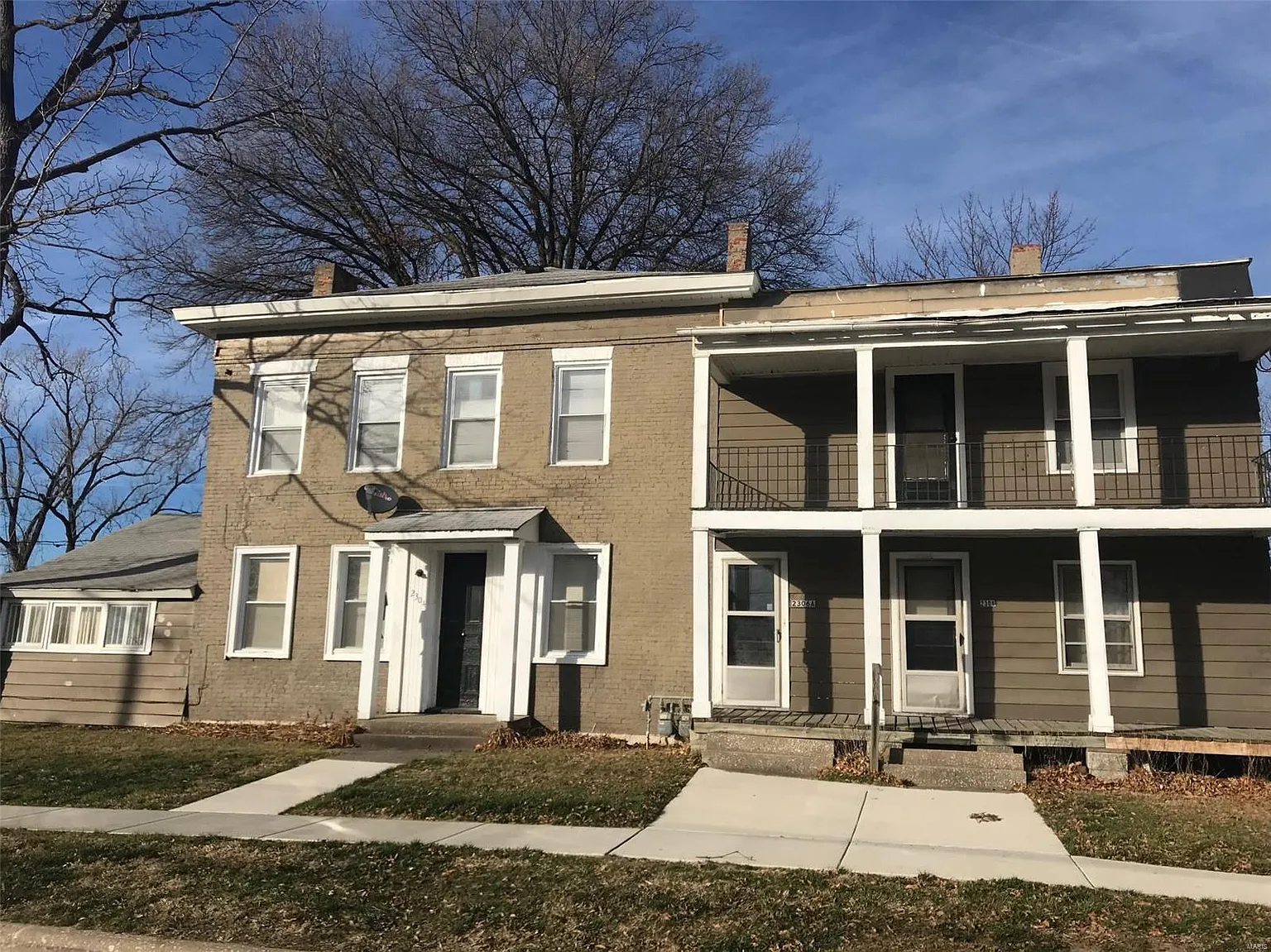 2304 Crawford St photo 1