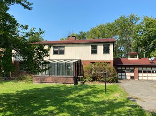 116 S Meadowbrook Ln, Vestal, NY 13850