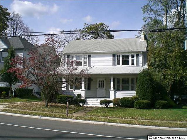 2nd image of 29 N Main St