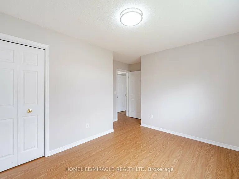 36 Poplar Cres #UPPER — Photo 14