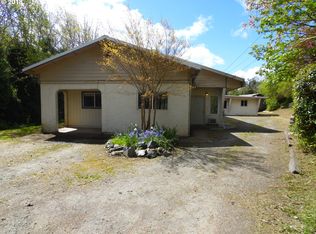 790 NE Division St, Myrtle Creek, OR 97457