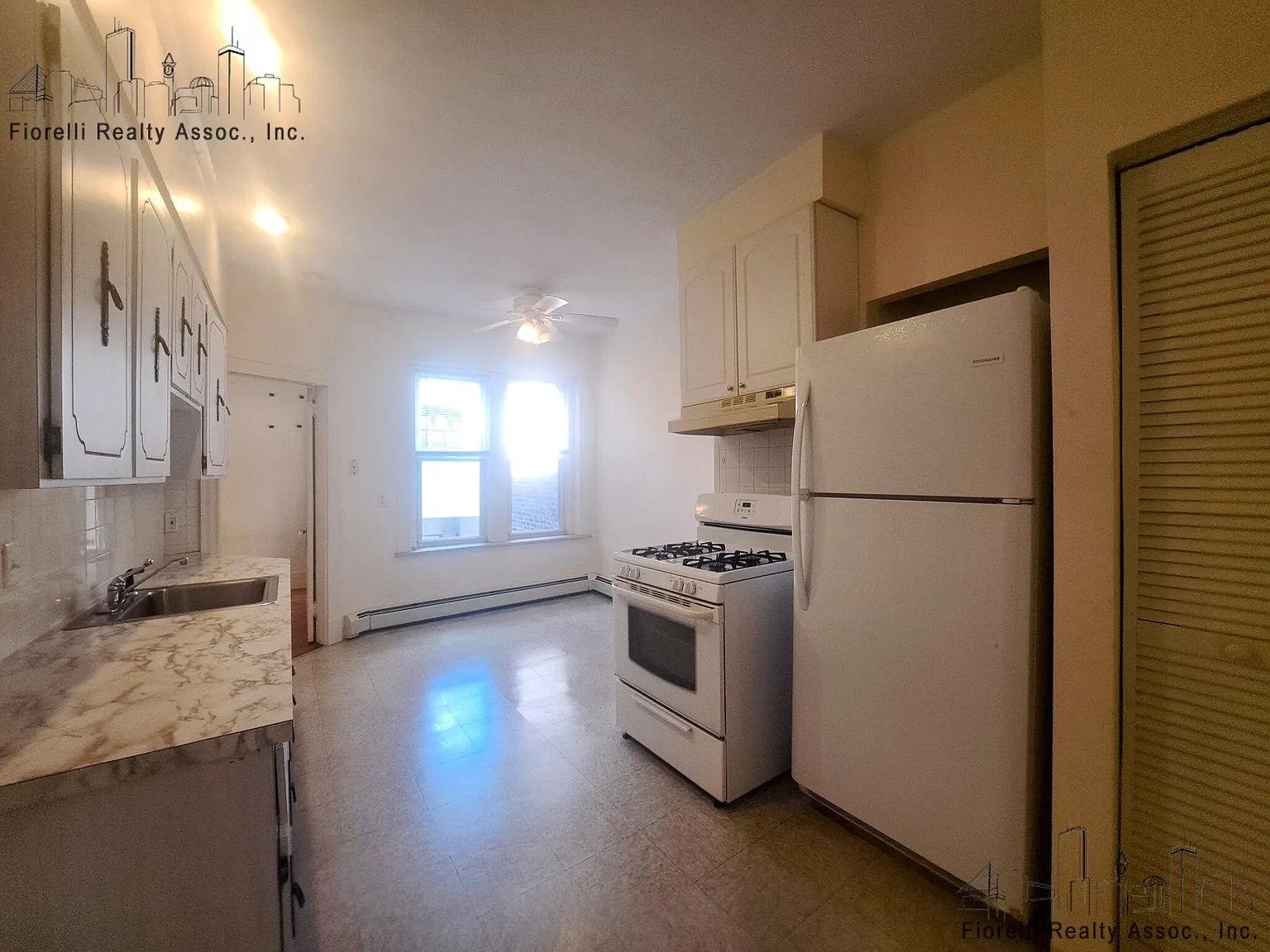 2 bed, 9999 sqft, $3,000 — Photo 3