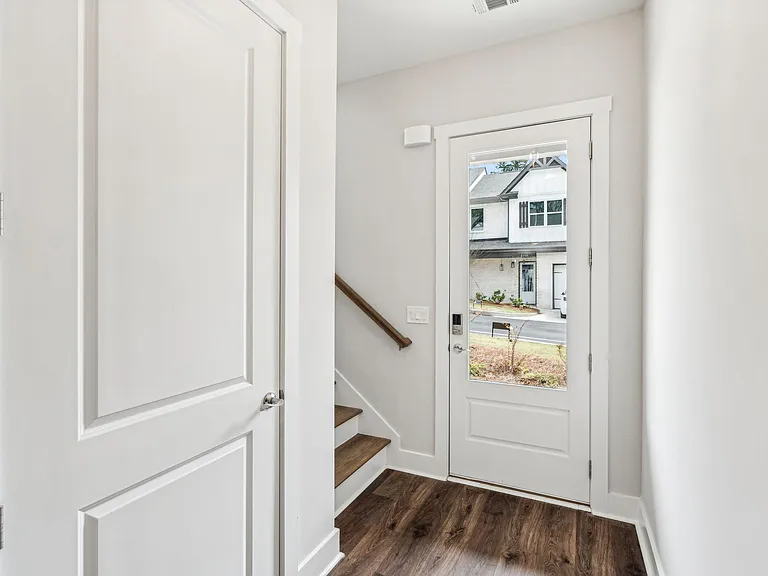8210 Sonata Ln — Photo 2