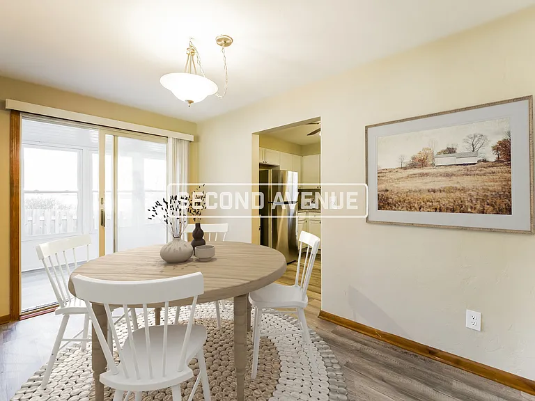 465 Willow Ave — Photo 5