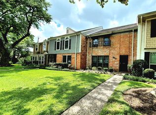 10305 Briar Forest Dr, Houston, TX 77042