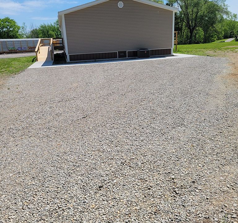 131 S Linn St, Bucklin, MO 64631 Zillow