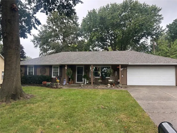204 14th Ave N, Greenwood, MO 64034