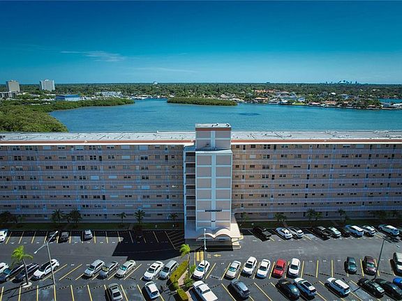 2nd image of 1847 Shore Dr S APT 612