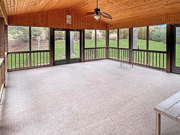 5th image of 301 Heritage Valley Dr