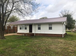 1606 Maple St, Hoxie, AR 72433