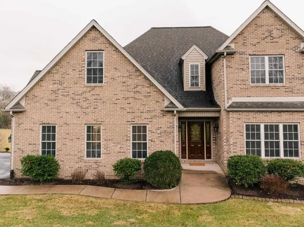 251 Kensington Dr, Fishersville, VA 22939