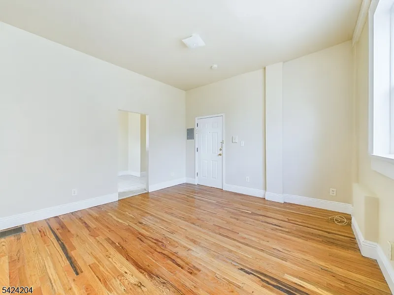 Building Photo - 413-15 Dodd St #1