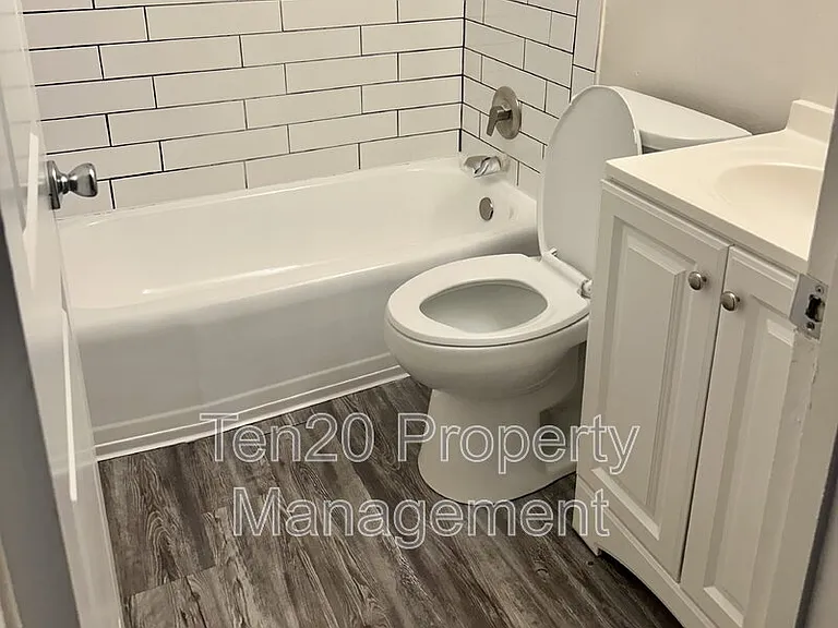 817 Ragland Ct #2 — Photo 9