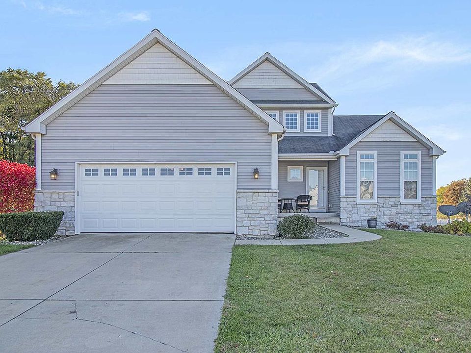 1st image of 23060 Benson Ct