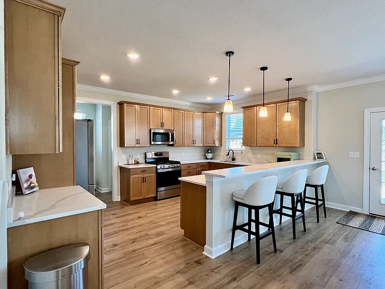 427 Middleton Way — Photo 10