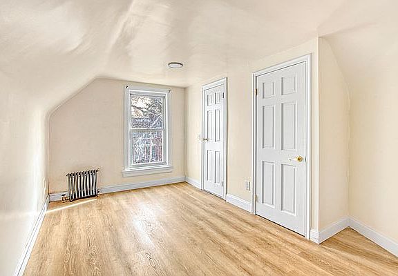 4th image of 405 E 2nd St Floor 3