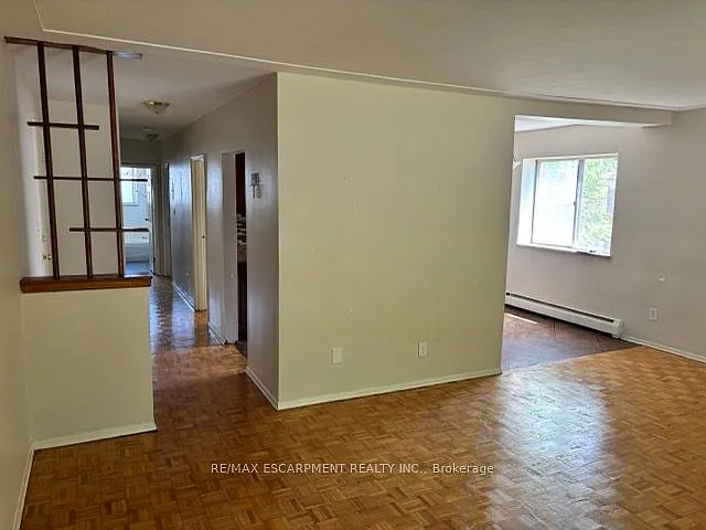 2205 King St E #1 — Photo 5