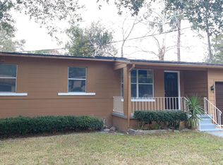 10520 Depaul Dr, Jacksonville, FL 32218