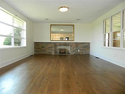 3rd image of 5114 Oates Hwy