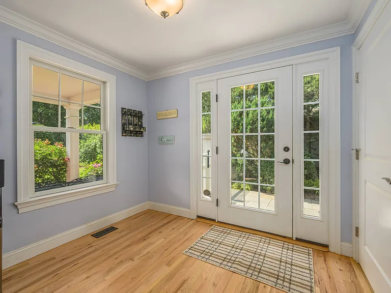 23 Foster Xing — Photo 20