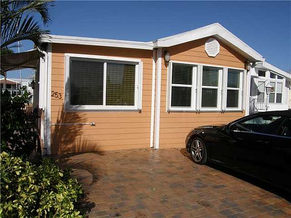 2nd image of 253 Nettles Blvd