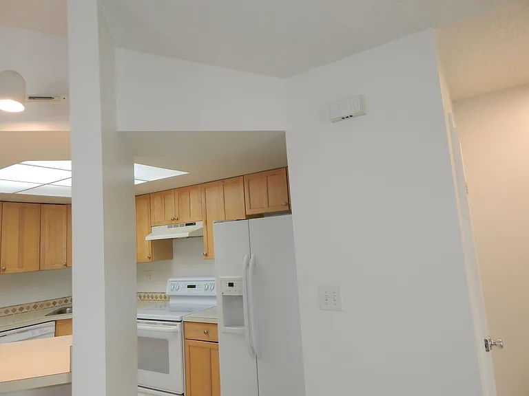 1407 Rand Ct — Photo 5