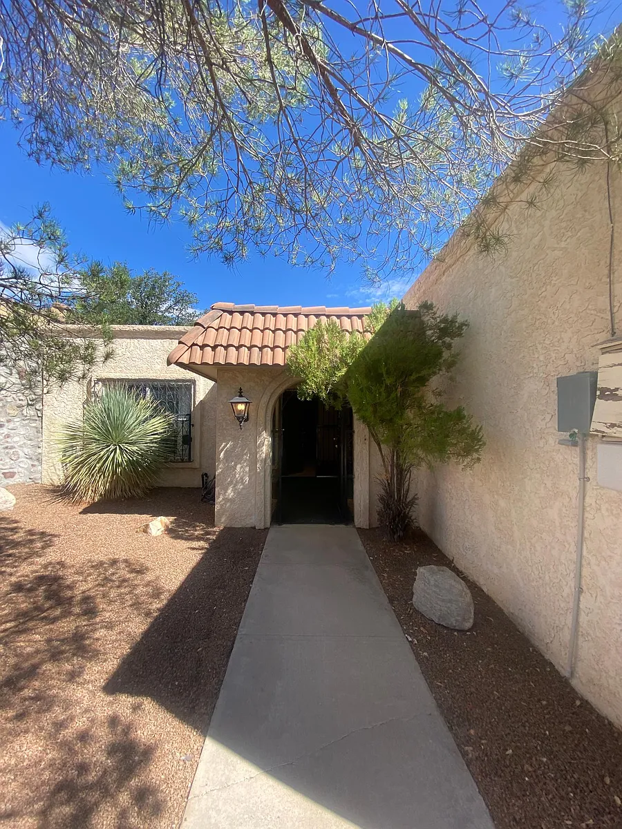 Building Photo - 3125 High Point Dr
