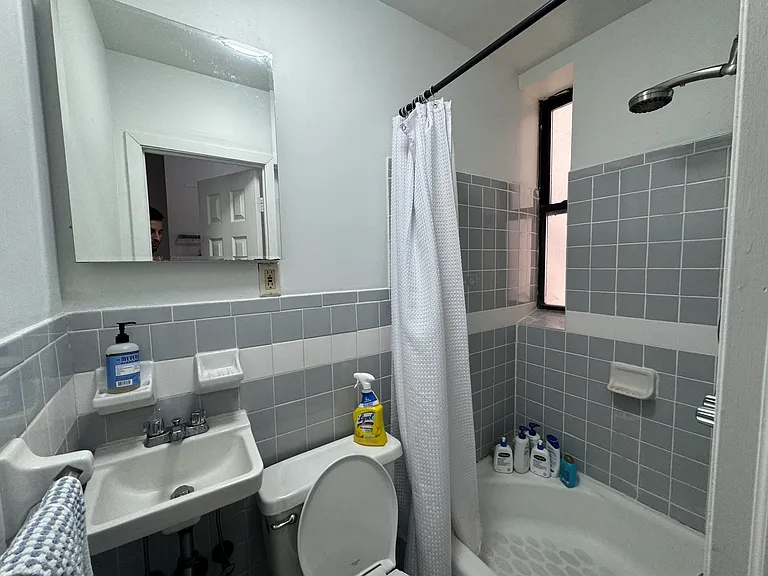 128 Thompson St #2 — Photo 9