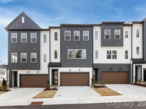 909 Archway Ln, Charlotte, NC 28217
