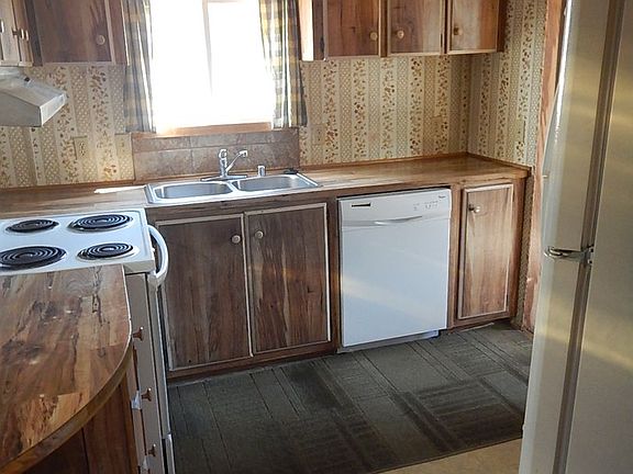 5th image of 994 SE Willowdale Dr