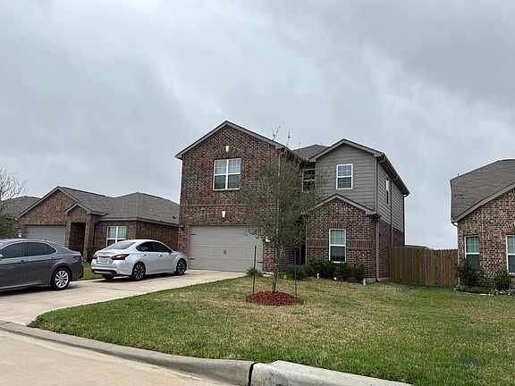 2nd image of 3016 Iron Woods Dr