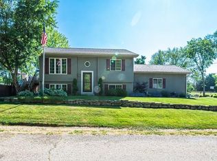 9905 269th Ct, Trevor, WI 53179