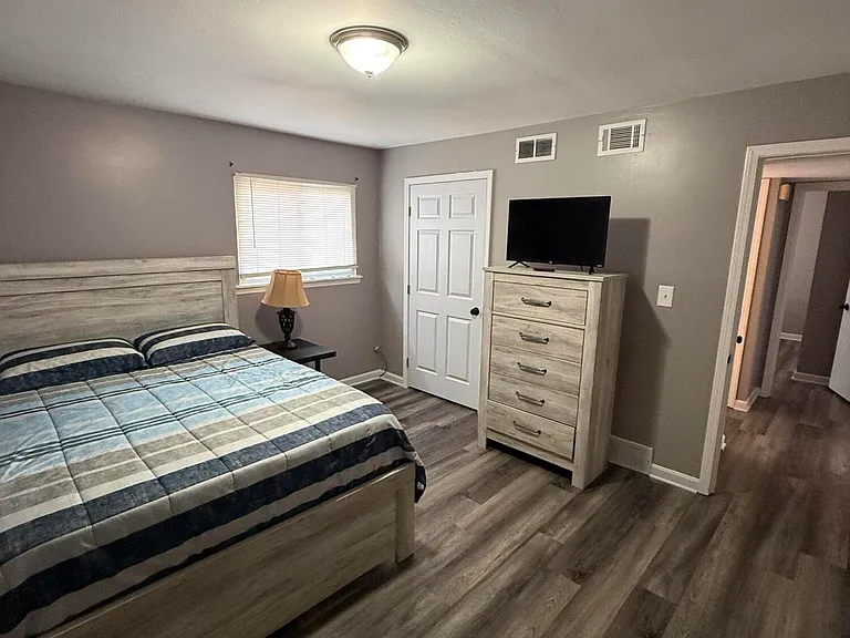 4535 Stonestreet Ave #3 — Photo 3