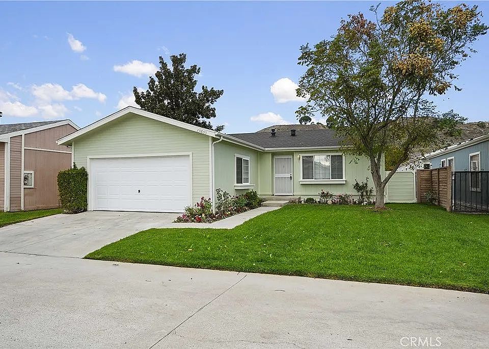 1st image of 19853 Cottonwood Dr #5