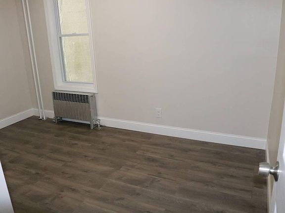 4th image of 148 Vineyard Ave