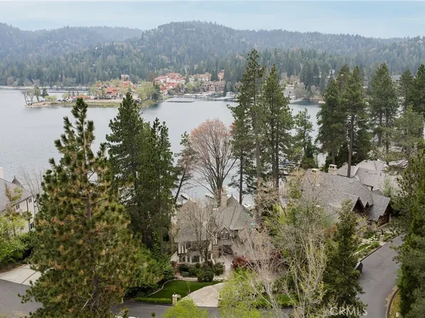 28089 Point Hamiltair Ln, Lake Arrowhead, CA 92352