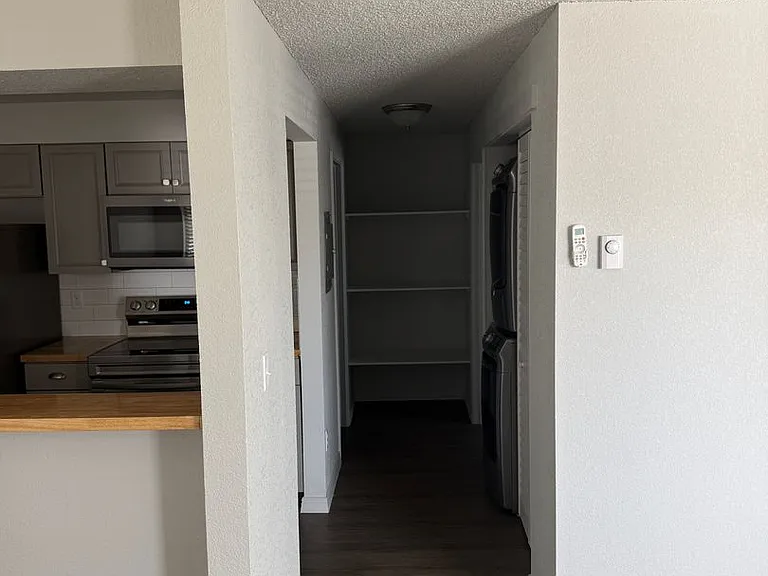 247 Lorraine Ave — Photo 32