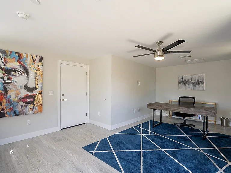 Roosevelt Luxury Townhomes — Photo 3