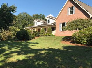 6128 Grants Ford Dr, Gainesville, GA 30506