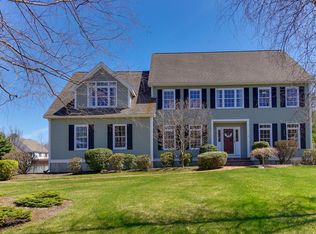 3 Perigo Ln, Norfolk, MA 02056