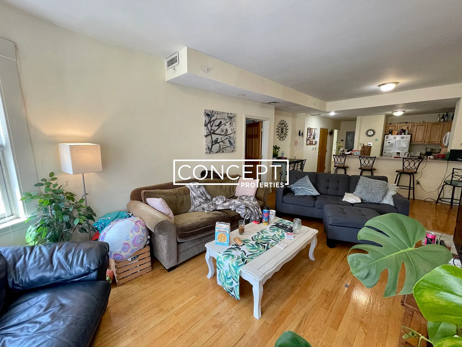 3 bed, 2.0 bath, $5,100 — Photo 2