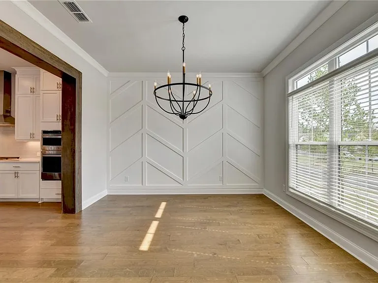 4536 Molder Dr — Photo 9